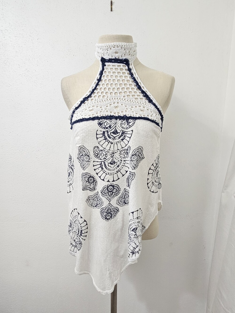 Free People Mandolin White and Navy Blue Crochet High Neck Halter Top X-Small